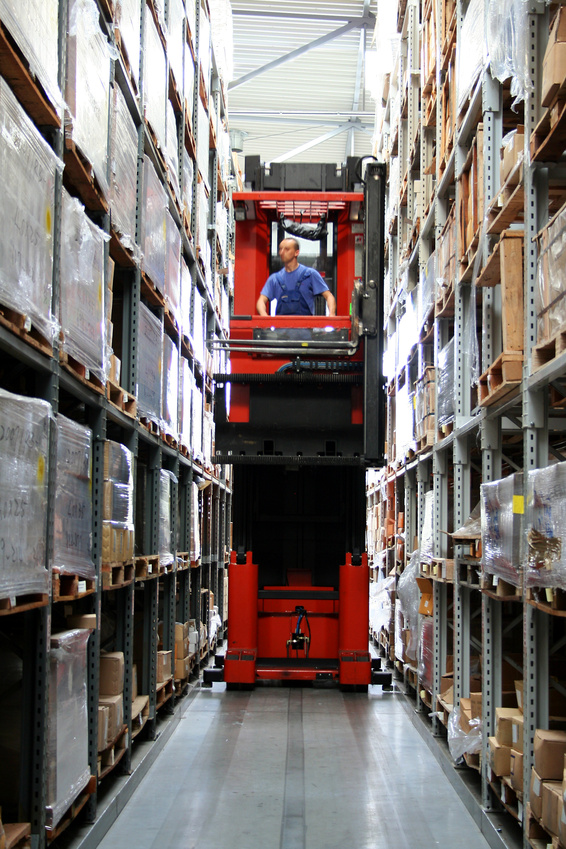 013 Very Narrow Aisle VNA Very Narrow Isle Forklift Training